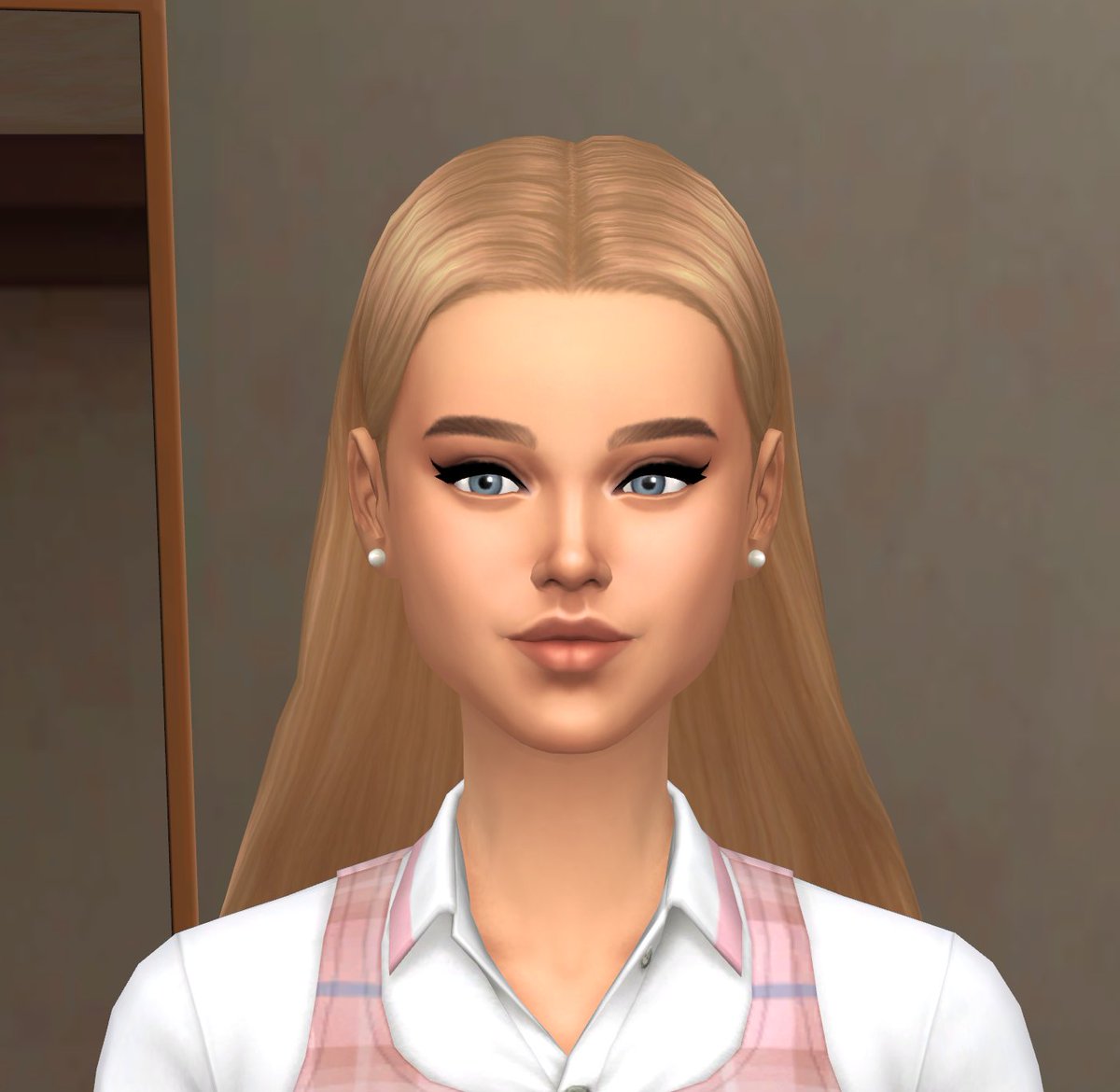 SimmerLarsy's tweet photo. Alison, Nocc 😊 #SimmerLarsy #TheSims4 #ShowUsYourSims https://t.co/DYGWArbnnu