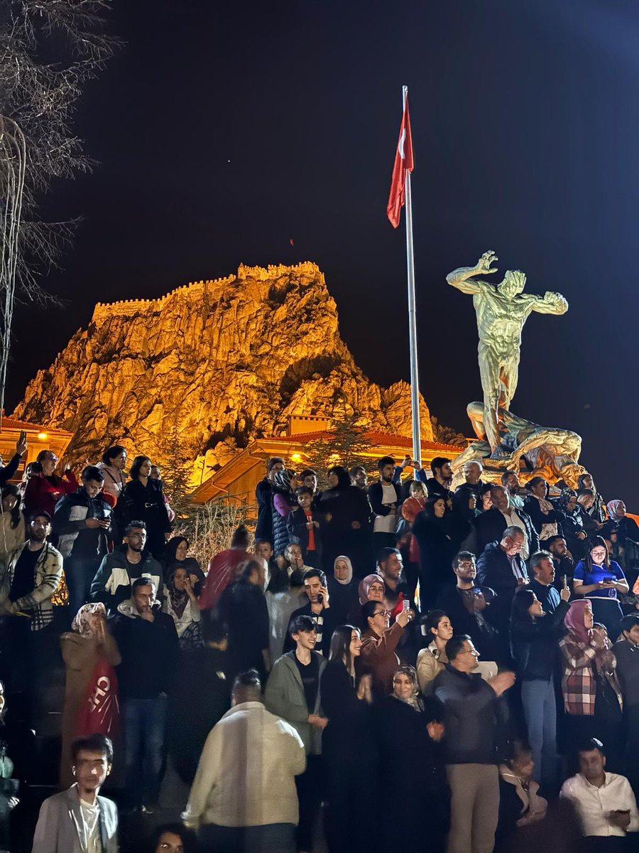 no context Afyon (@nocontext03) on Twitter photo 