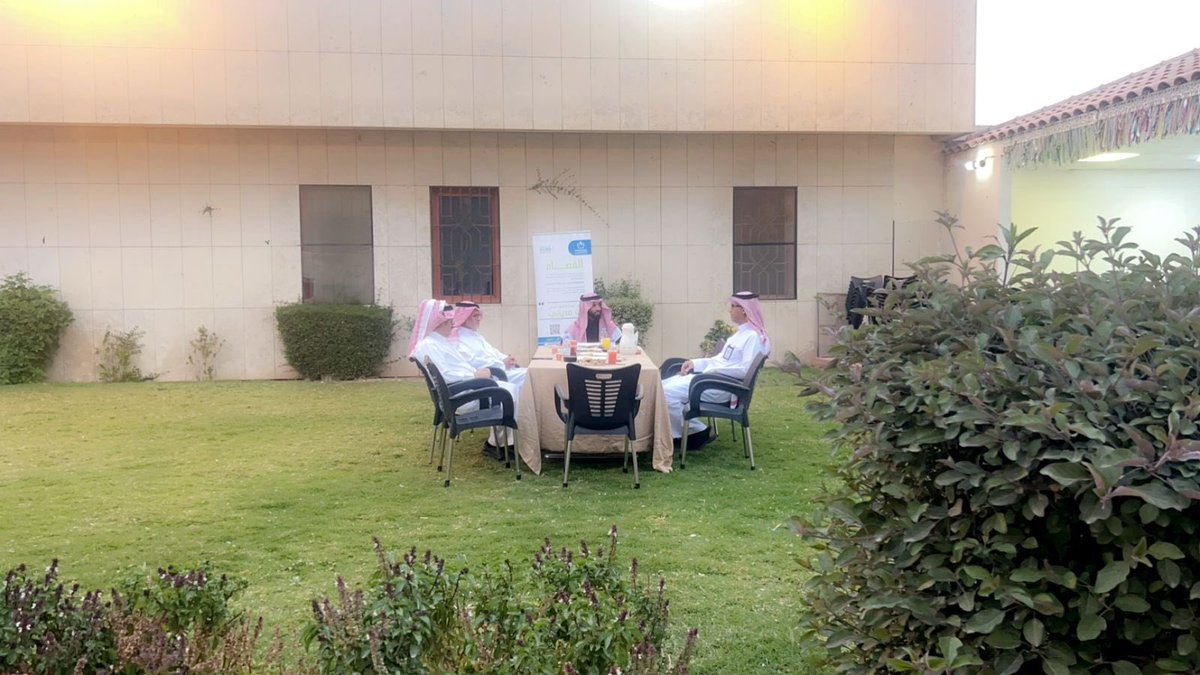 Oab_111's tweet photo. #دعوة 

تلقينا دعوة كريمة
من جمعية إحتواء
@alfsamorg 

للإفطار الرمضاني
في مجمع إرادة ( الأمل )

فكم نحن في قمة السعادة
وغاية الفرح والبهجة 
بهذه الدعوة الكريمة
في الشهر المبارك
والعشر الآواخر
الذي قدمته جمعية إحتواء
في مجمع إرادة ..

فلقد رأينا ما يبهج الخاطر
ويسر الناظر من إنجازات
وأنشطة وفعاليات ومبادرات
مجتمعية وصحية ونفسية
تساهم في بناء القدرات
وعلاج السلوكيات للمستفيدين

شكرًا جمعية إحتواء 
والشكر موصول لسمو الأميرة
سميره ال فرحان آل سعود
"رئيس مجلس إدارة الجمعية"
ولسعادة المستشار الشيخ
عبدالعزيز بن سليمان الحسين
"نائب رئيس مجلس الإدارة"
@AbuMuhamd2030 

ولفريق العمل الرائع والمميز
بإشراف أ. عبدالله الشميري
على جميل وعظيم الجهود 

والشكر يمتدّ لـ مجمع إرادة
على جميل الإستقبال والحفاوة

#احتواء_تمكين_وعطاء
#رمضان_يجمعنا  
#رمضان