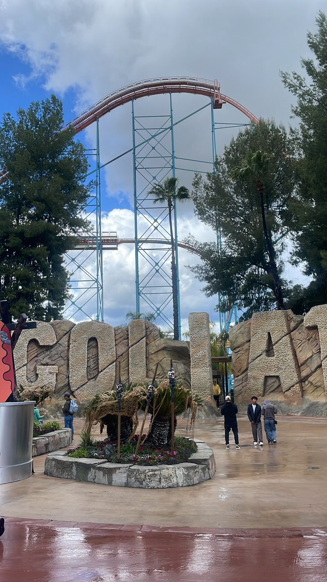 coasterchatpod's tweet photo. Goliath 🎢🎢🎢🎢.5 https://t.co/BFZDH7TS7n