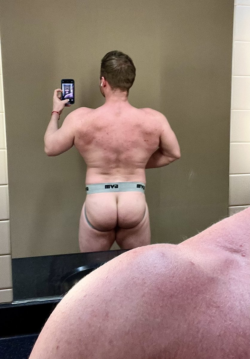 maskeddoc127's tweet photo. Anyone want to find where the Easter bunny hid my eggs?? 😜🐰🥚🍆🥚 https://t.co/INFA2wMqJy