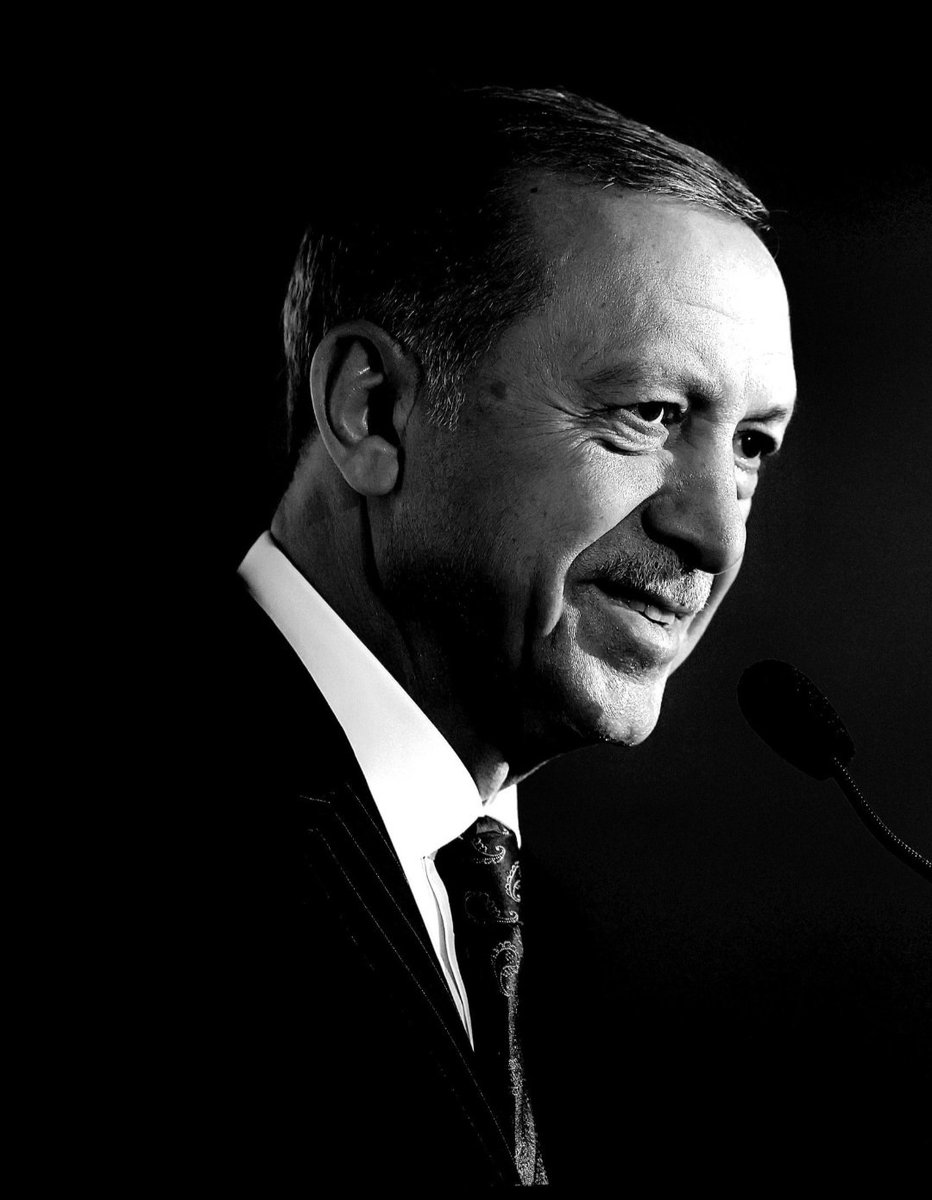 Sonuç ne olursa olsun ben liderim Recep Tayyip Erdoğan’ın yanındayım.

İstanbul'da Murat Kurum , Ankara'da Turgut Altınok, İzmir 'de Hamza Dağ çok güzel çalışma yaptılar, çok güzel projeler ortaya koydular..Seçim sonuçlarına saygı duyuyorum.

Sonuçlar ülkemiz için hayırlı olsun.