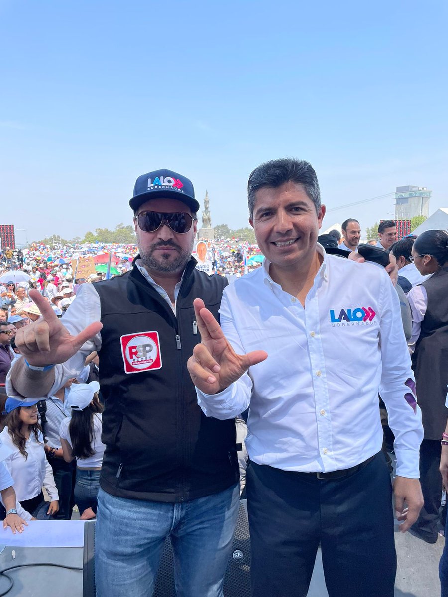 MNP_Puebla's tweet photo. 🔴 Desde la dirigencia estatal de #MNP Puebla, acudimos al inicio de campaña del próximo gobernador del estado @eduardorivera01.
Unidos y en alianza hasta el próximo 2 de junio. ✅
#RSP #MejorRumboParaPuebla #PorUnMexicoSinMiedo #SomosProgresistas https://t.co/q4WS3KVbB5