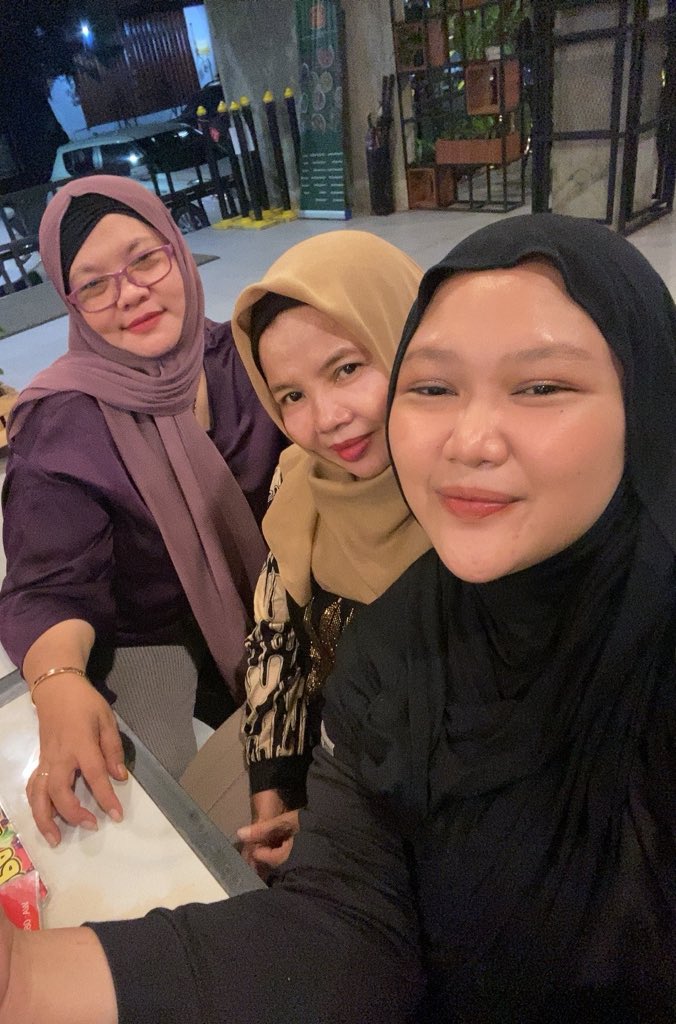 SR_Ruwaida's tweet photo. Bukber 🫶 https://t.co/ub4TaOLCwd