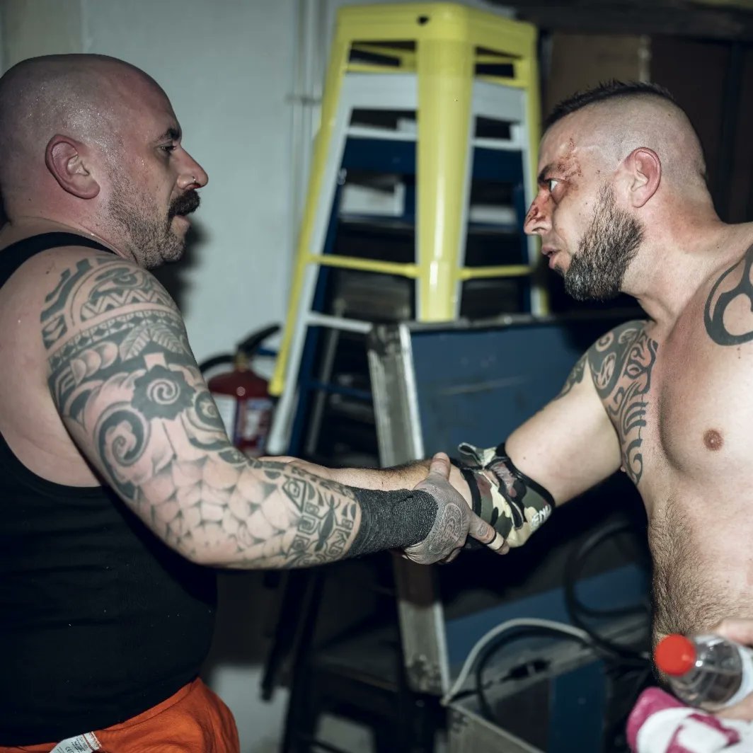 LacayoSur's tweet photo. La violencia és efímera... ❤️🩹✌️
#wrestling #luchalibre #hardcorematch #deathmatch #Blood #gcw #Spain #lucha #extreme #barcelona https://t.co/wYN1DeJzVU