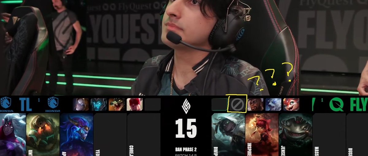 I think that's my first missed ban I've ever seen in pro League of Legends, crazy #LCS