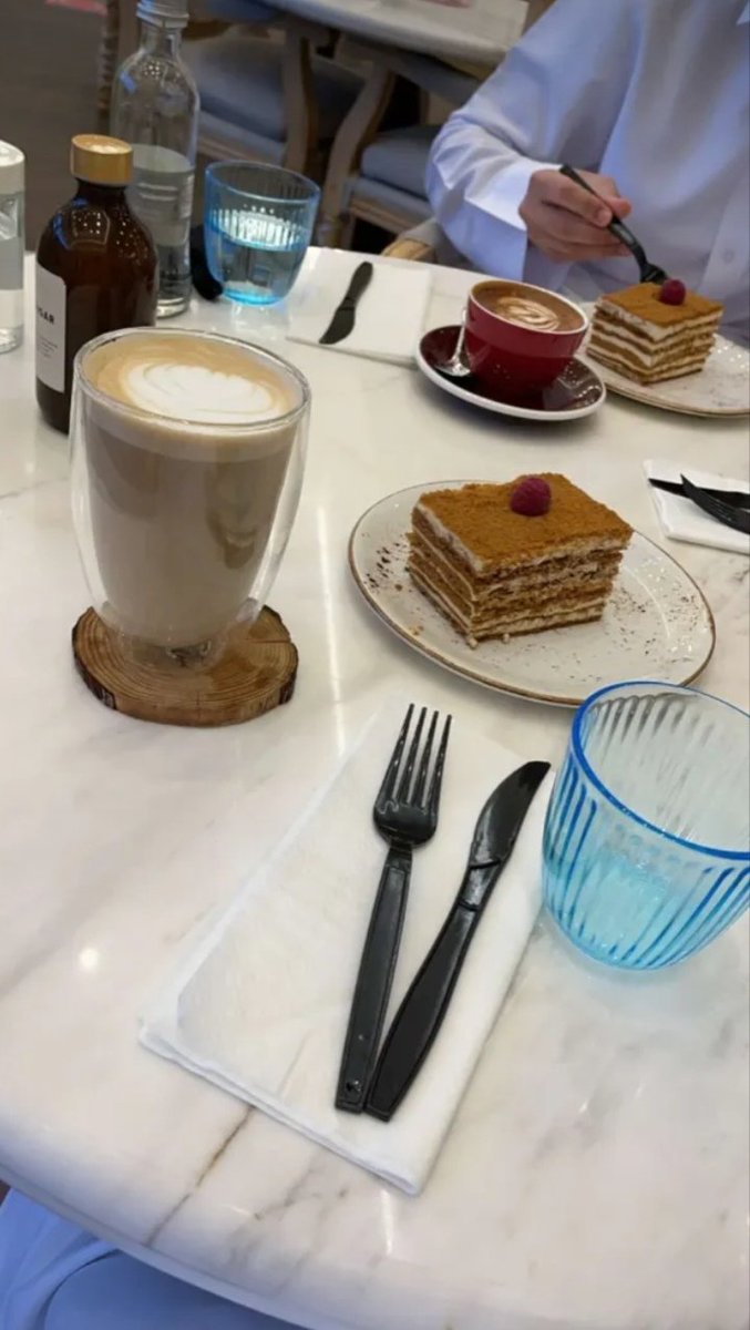 يفزّ قلبي تالي الليل مرتاع
أخاف تبعد عن ربوعي ربوعه ..