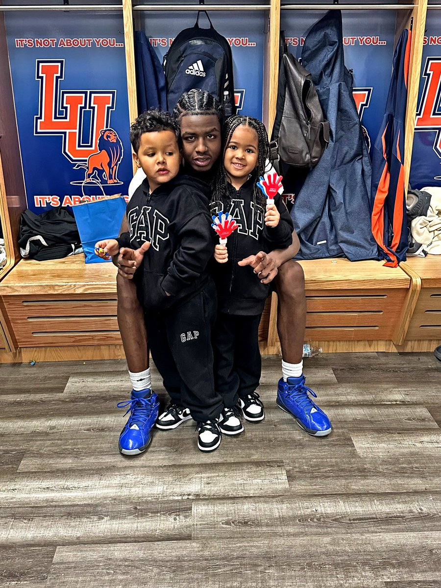 Ice Tez ❄️ tweet media