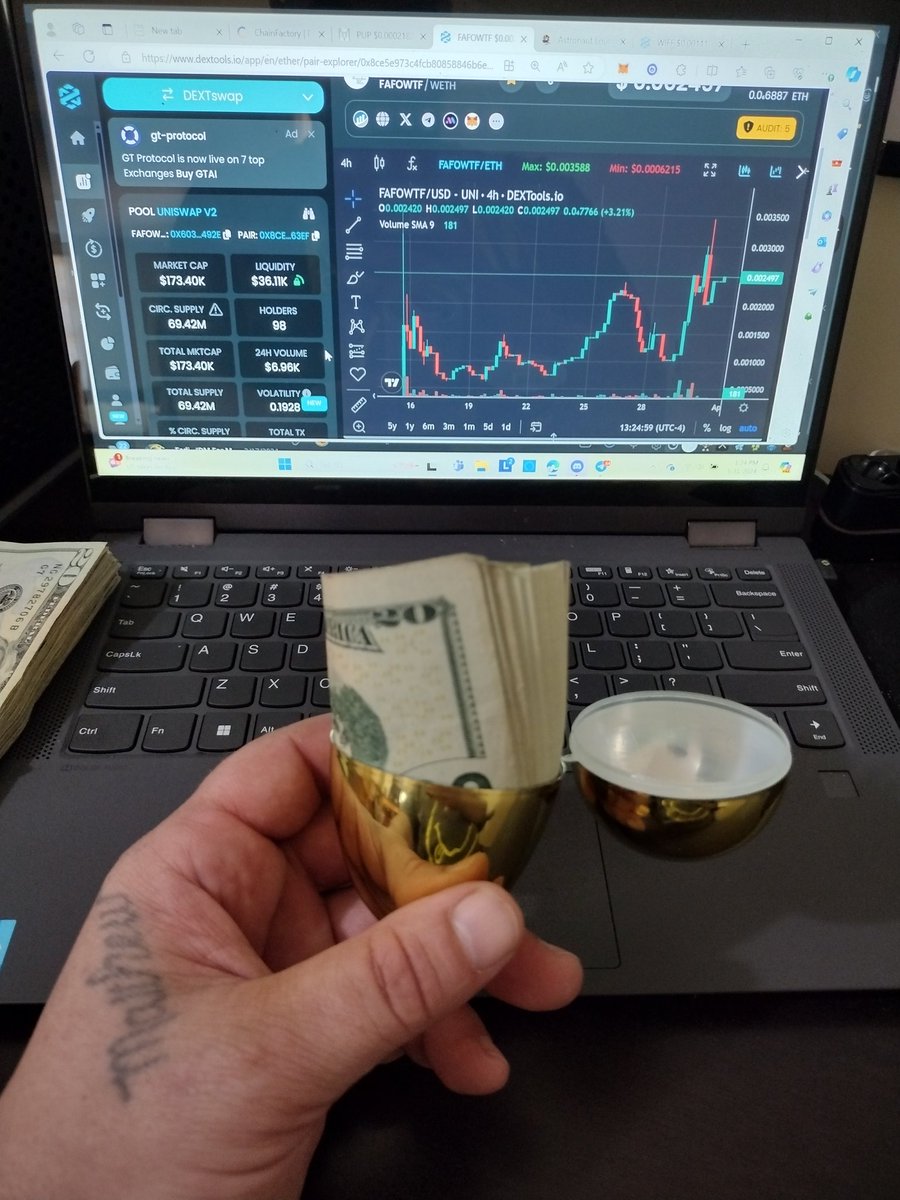 Poppastonks's tweet photo. Happy Easter to all my fam out there @DEGA_WORLD @Squid_Grow @TokenFAFO may your whole year be filled with golden eggs🙏 #LFGOAT #FafoWTF #SquidGrow https://t.co/o7P3pBWF1k