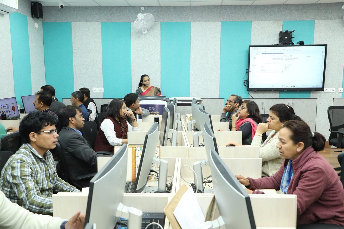 chandni1910's tweet photo. Humbled and proud to share my session at @ciet_ncert for Nishtha training as capacity building prog. It is always great learning to share knowled.
#Resourceperson
#Learning
Thanks
@ap_behera sir , @agrasen_model @pratibhakohli Maam
@cbseindia29
#nep2020 https://t.co/HGJwwGzTrQ