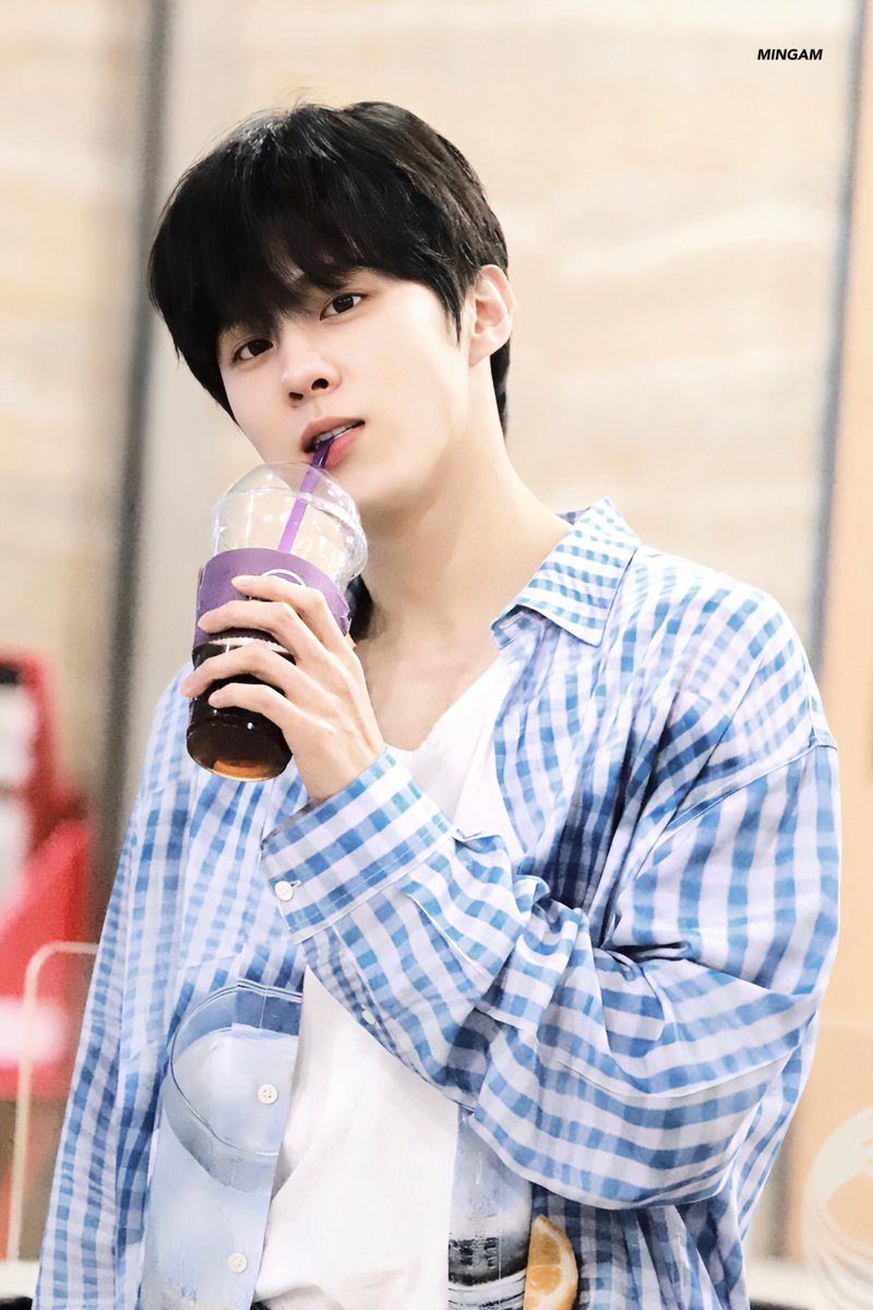 mingam_1026's tweet photo. 230719
#AprilFoolsDay 
#김우석 #KIMWOOSEOK https://t.co/NYx7Hs56lz