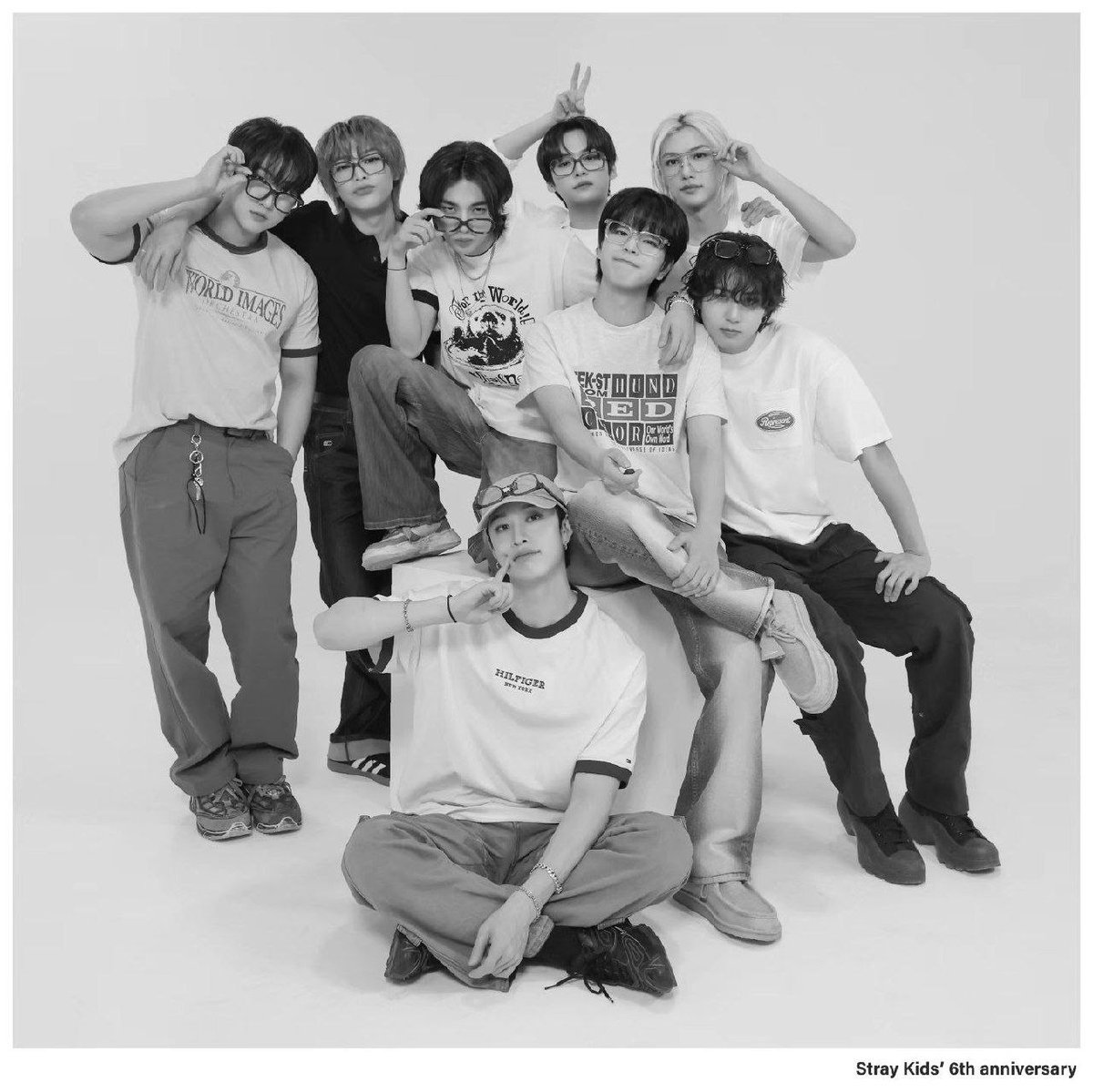overwatch_daf's tweet photo. congratulations @Stray_Kids members with 6 anniversary 
#stray_kids #republicrecords https://t.co/4tc2DMivPY