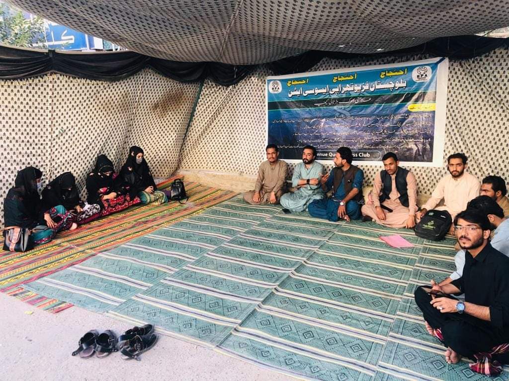 DrMohsinJameel1's tweet photo. .بلوچستان کے بے روزگار فزیوتھراپسٹ کو مواقع فراہم کرنے کی ضرورت ہے۔ ان کے مہارتیں اور تجربہ کو قدر پہچانا جاے اور ان کو عزت دی جاے جو ان کا حق ہے۔ ان کے فرصتوں کو بڑھانے اور ان کی ترقی میں مدد فراہم کرنے کے لئے ہمیں مل کر کام کرنا ہوگا۔
#SavethePhysioCommunity
@CMOBalochistan https://t.co/IetXn8ylr3