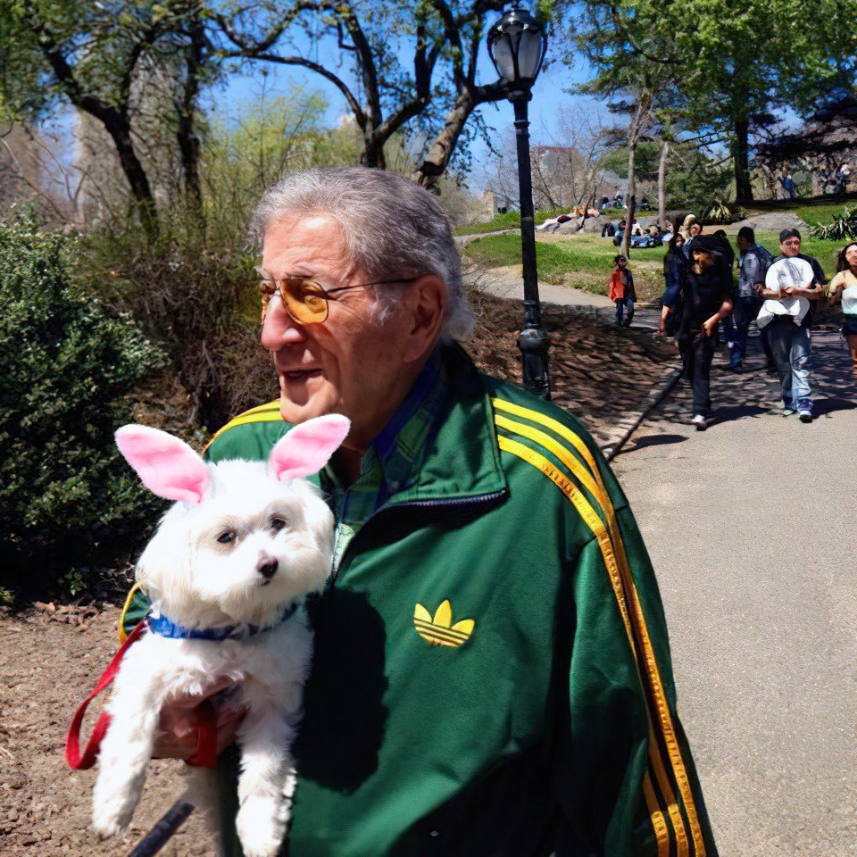Looking back on a sweet memory of Tony and Happy going on an Easter Walk in Central Park back in 2014. Happy Easter everyone! 🐇☀️