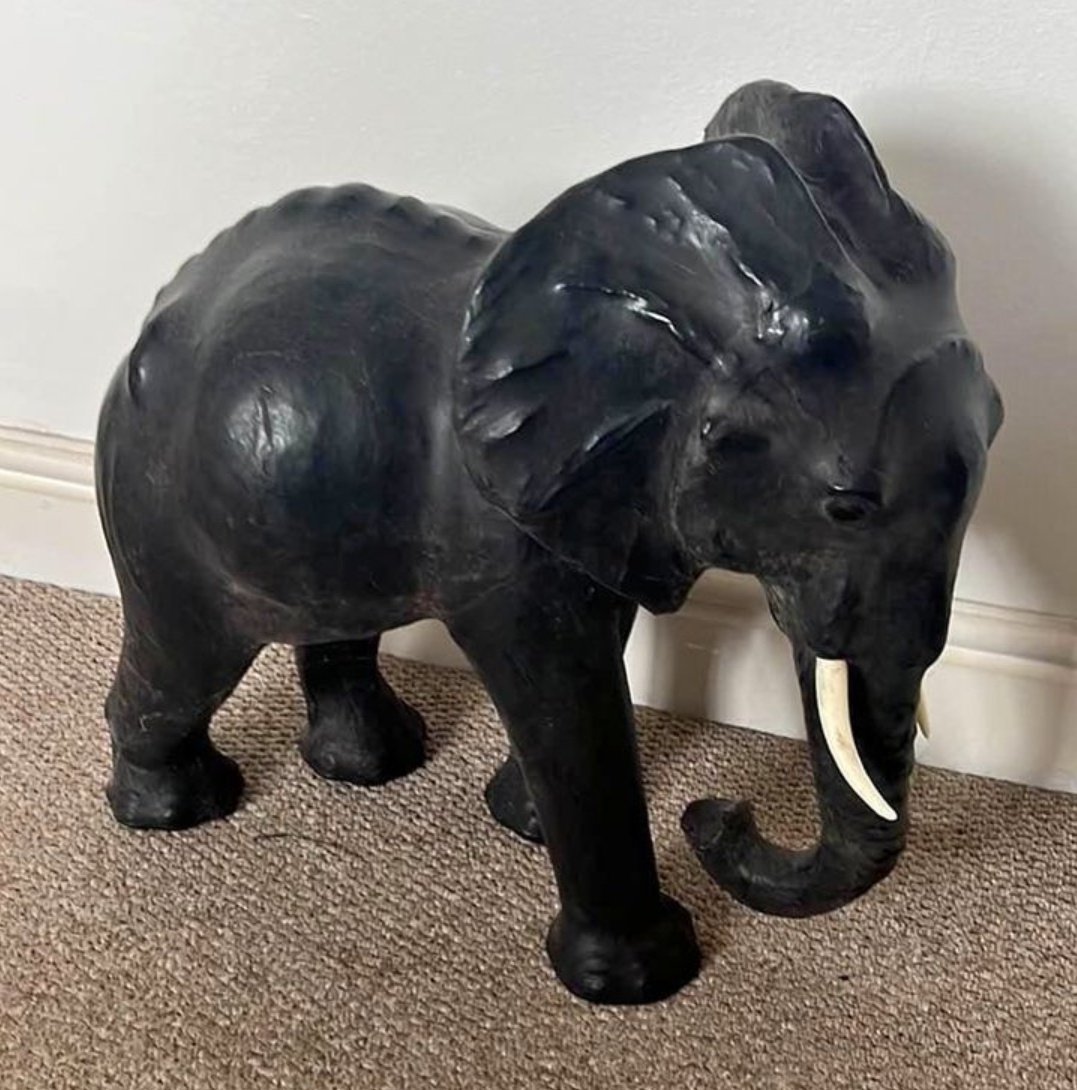 Bought this today. Anyone got tips on how to identify the maker? 
My basic knowledge (learned from @SalvageHunters_ ) is that leather animals were often sold by @LibertyLondon and @TiffanyAndCo amongst others.