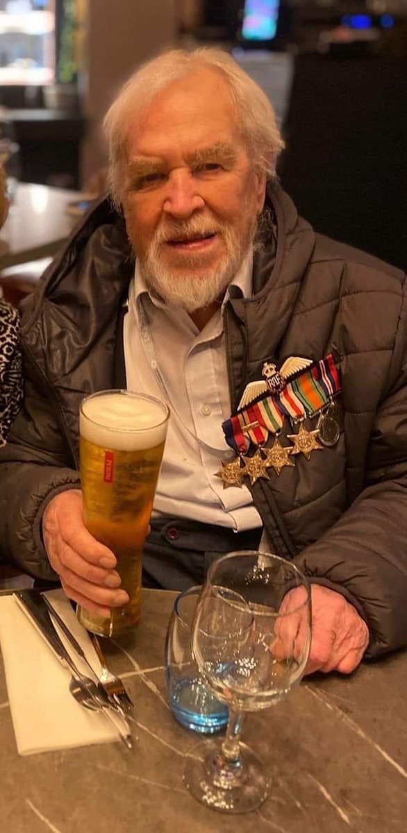 Thank you sir. 💂🏻‍♀️👋🏻🇬🇧🍻