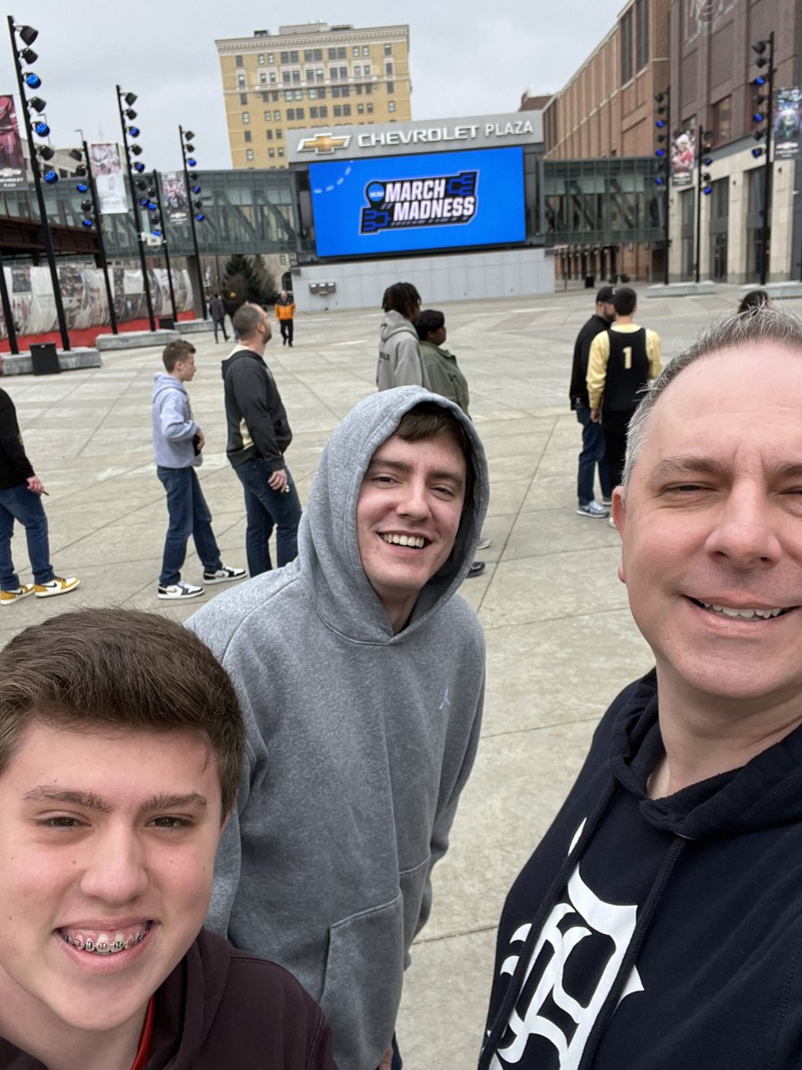 Steven Carlson tweet media