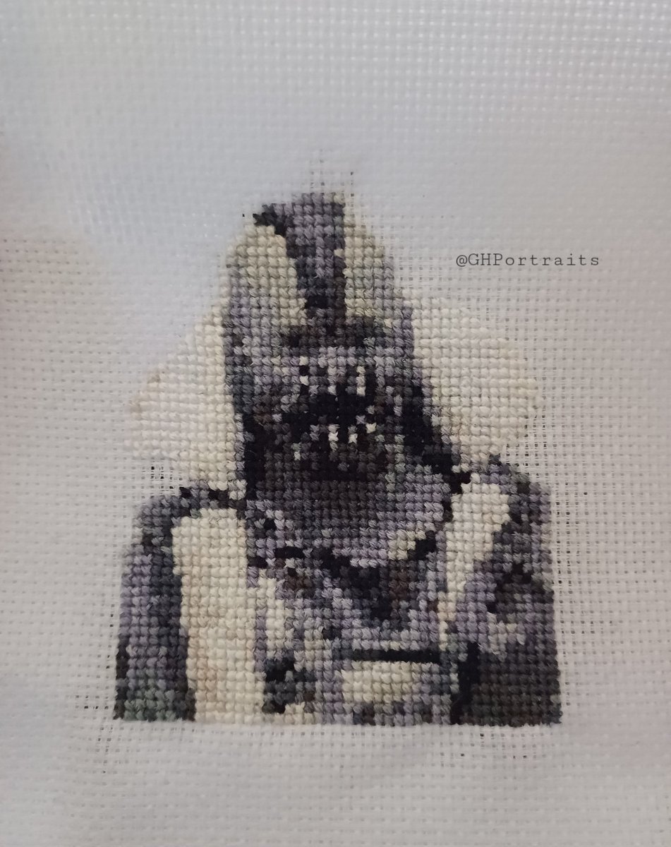 My little Bane cross stitch,A nice use of some odds & ends of threads I think!😍🧵🪡 #bane #tomhardy #tomhardysbane #batman #batmanvillain #darkknightrises #crossstitch #littlecrossstitch #blackandgrey #crossstitchartist #crossstitchpic #artisontwitter