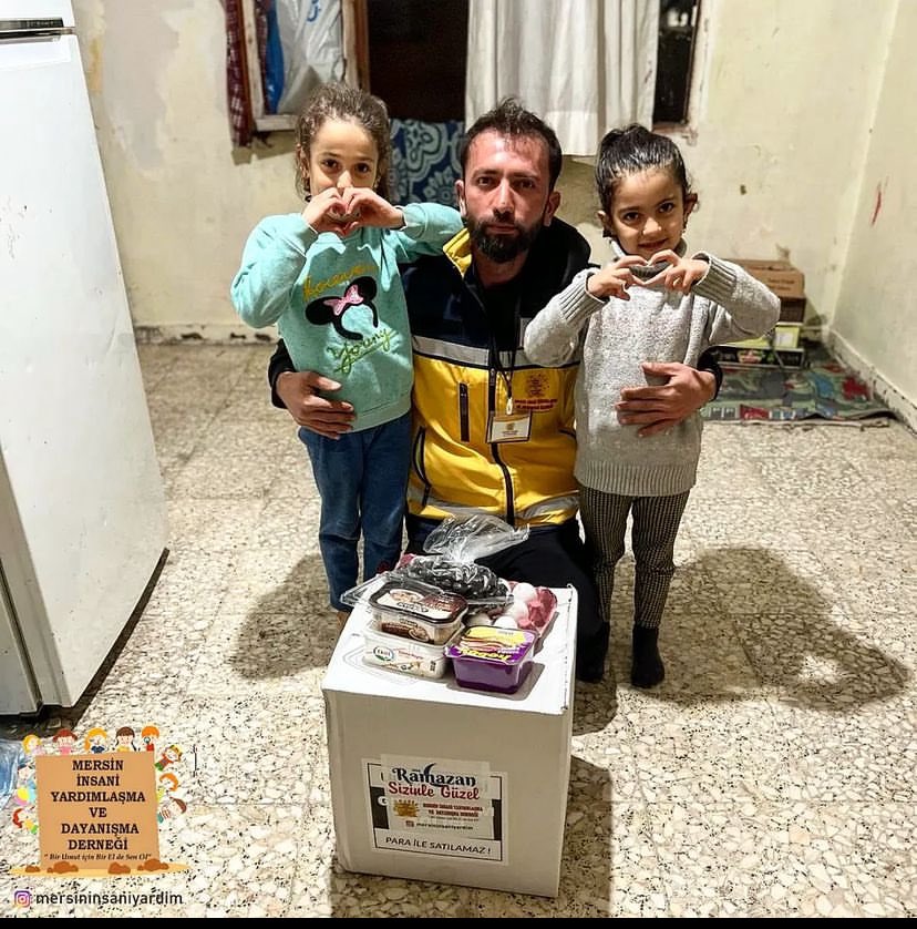 mersinyardimder's tweet photo. 400 çocuk bayramda kıyafet bekliyor.

Her bir çocuk için 1000 liraya ihtiyacımız var.

Banka bilgileri:

TR06 0006 4000 0016 6050 4128 74

Mersin İnsani Yardımlaşma Derneği https://t.co/oCjAwgSAjc