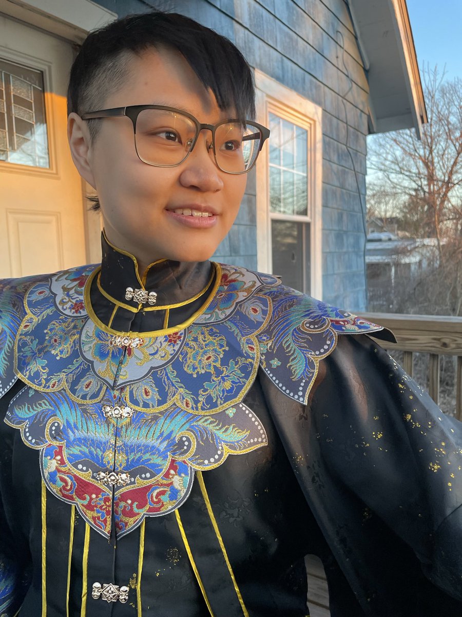 Happy #TDOV 🏳️‍⚧️✨ The stories I tell are rooted in my perspective as a trans Chinese person forever, now, and always. Here’s to another year of unapologetic queer narratives about grief, hope, revolution, and love 🗡️🩸