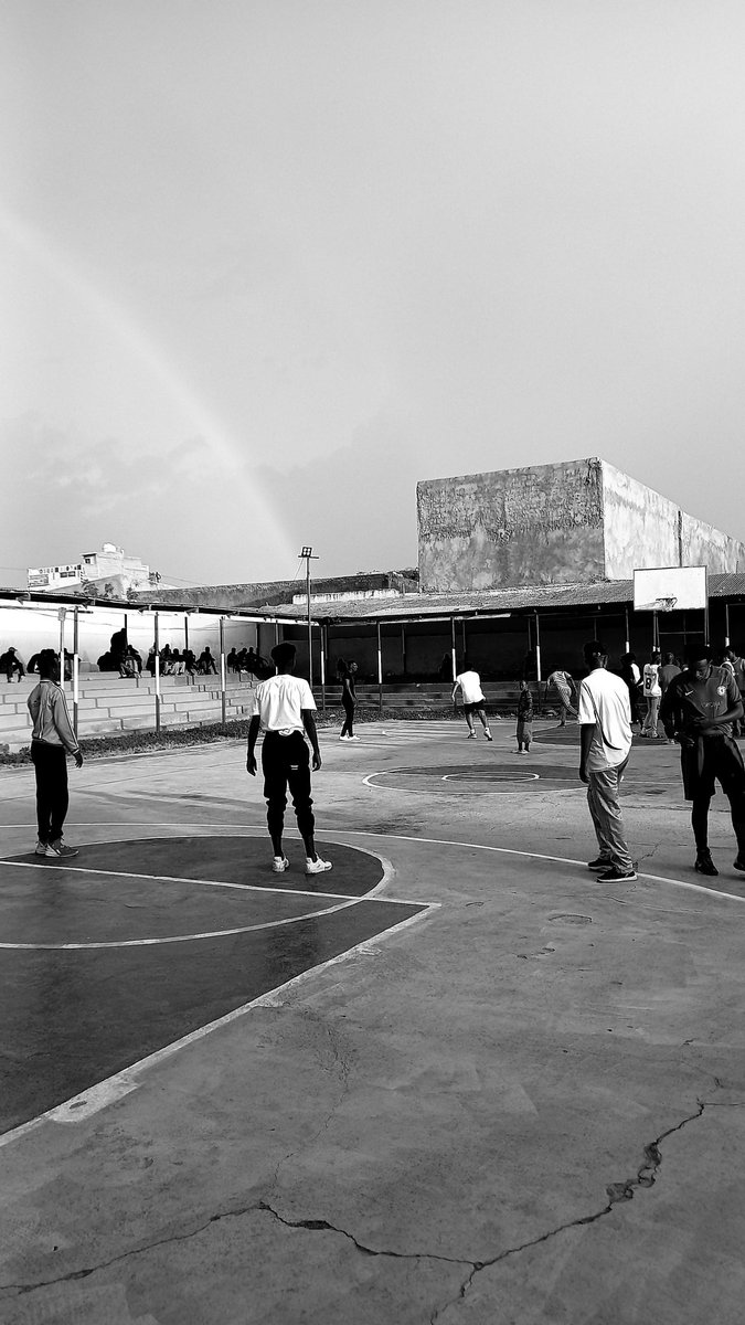 EigalZako7's tweet photo. The most spectacular arena ever went my life. The ambience surrounding at basketball Court is precious, I usually went to play with new Djiboutian friends and #slanders. I couldn't forget all the memories that earned at that basketball court and with my friends.
#Boorama #SLND https://t.co/dvTkhMiZ9r