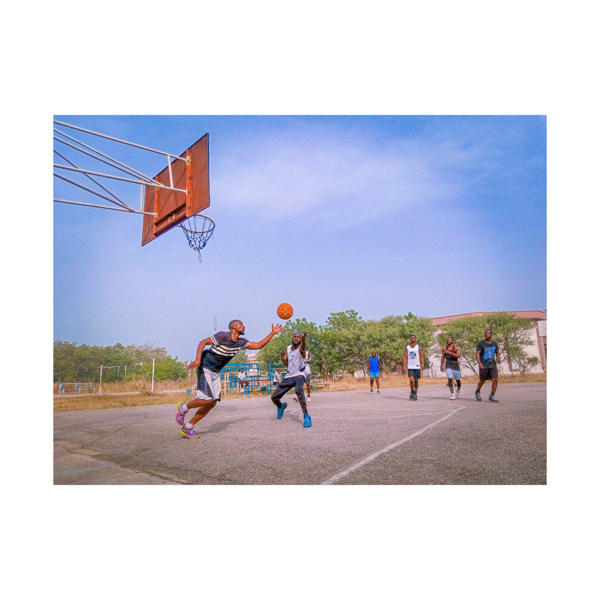 mrbellydeen's tweet photo. The more I snap, The more I fall in love with sport Photograph.
Ya Allah In the next few Years I wanna see my self outside the country Photographing Big clubs 😖😖 https://t.co/YyVUNW8Lv5
