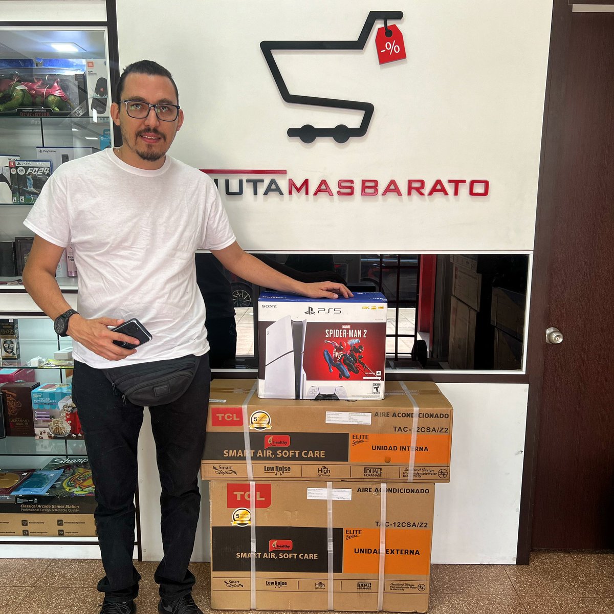 Cliente feliz!!! 

🎮 PlayStation 5 Slim con lector de disco y Spiderman 2

Necesitas información escríbenos al 📲0986328989

🛒 Lorenzo de Garaicoa 3703 y Colombia 

#videogames #chutamasbarato #clientefeliz #playstation #playstation5 #videojuegos #guayaquil #spiderman