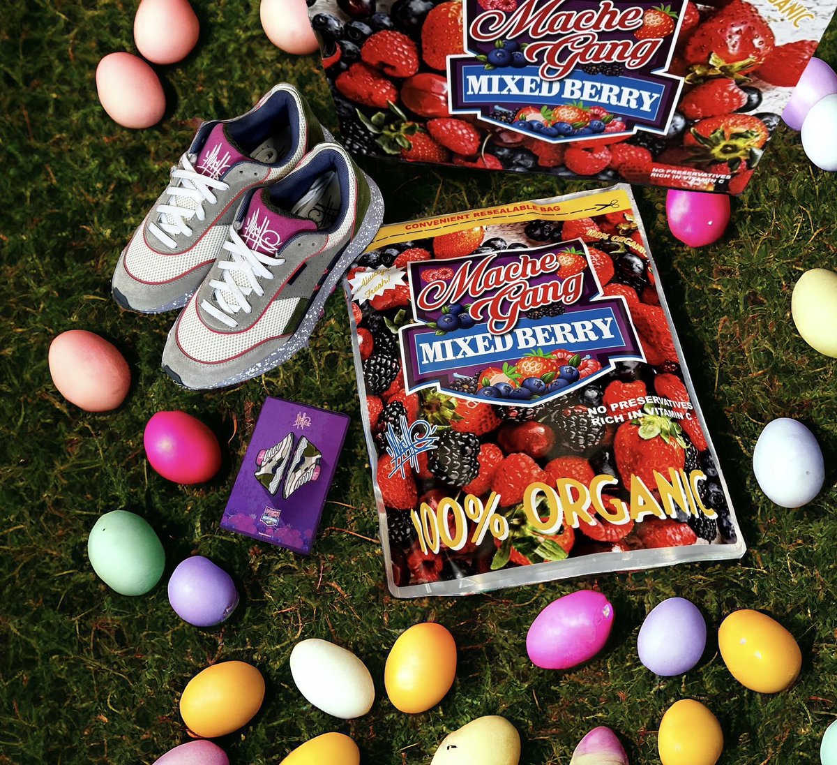 Happy Easter guys, not sure if the bunny left you guys anything good today but hey at least you have until 11am tomorrow morning to secure your pair of the “Mixed Berry” runners. All pairs include the special packaging pictured (minus the eggs lol) Link: machecustoms.mybigcommerce.com/mixed-berry-ma…