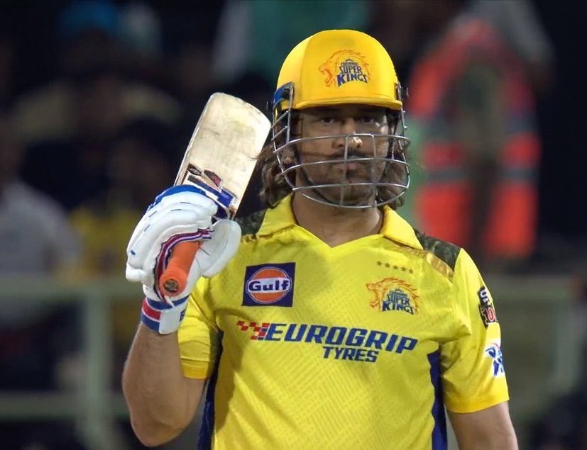 MS Dhoni should definitely bat up the order. Man can still finish the game like he used to do in the prime.