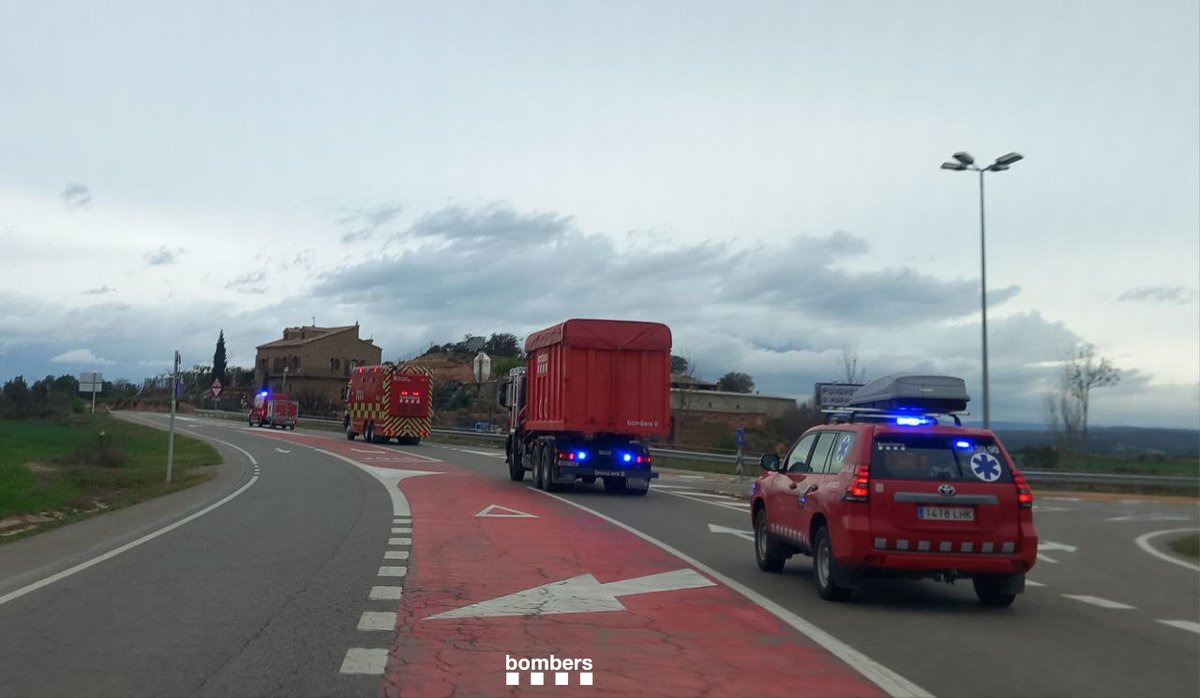 Dispositiu de recerca a Espot <a href="/pnaiguestortes/">Parc Nacional Aigüestortes Estany de Sant Maurici</a> per localitzar dues persones que ahir hi van anar a fer una ruta i no van tornar a l'hora prevista. Descartem que han fet nit als refugis i iniciem la recerca
#bomberscat #GRAE #maer <a href="/112/">112</a> 
Nota de premsa 📎 govern.cat/salapremsa/not…