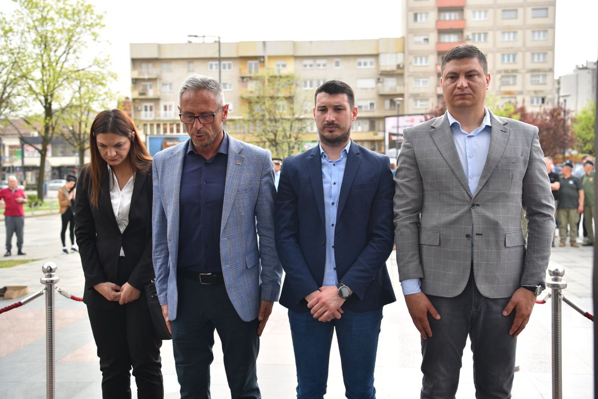 Grad_Bijeljina's tweet photo. Градска Борачка организација Града Бијељина обиљежила је данас Дан одбране Града Бијељина. https://t.co/PA9QxFl0Xx