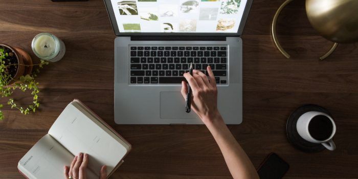 procopywriters's tweet photo. You know you need an online presence for your #copywriting business, but do you know what to do with it?
@corinna_keefe has looked at the websites of her fave #freelancers and compiled a checklist of their most successful attributes here: https://t.co/7vyupslAFJ
#ProCopyBlog https://t.co/ecQVp3jRaJ