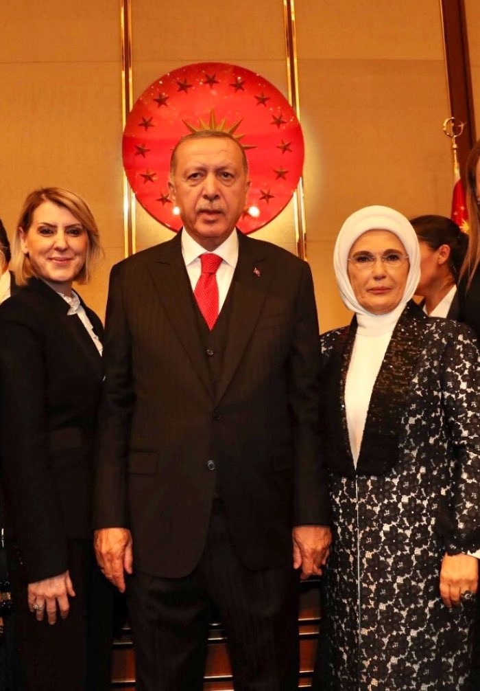sevda turkusev (@sevdaturkusev) on Twitter photo Seçim bu kazanılır, kaybedilir …
Her zaman sevdik, seveceğiz … <a href="/RTErdogan/">Recep Tayyip Erdoğan</a> 🇹🇷🇹🇷🇹🇷 Seçim bu kazanılır, kaybedilir …
Her zaman sevdik, seveceğiz … <a href="/RTErdogan/">Recep Tayyip Erdoğan</a> 🇹🇷🇹🇷🇹🇷