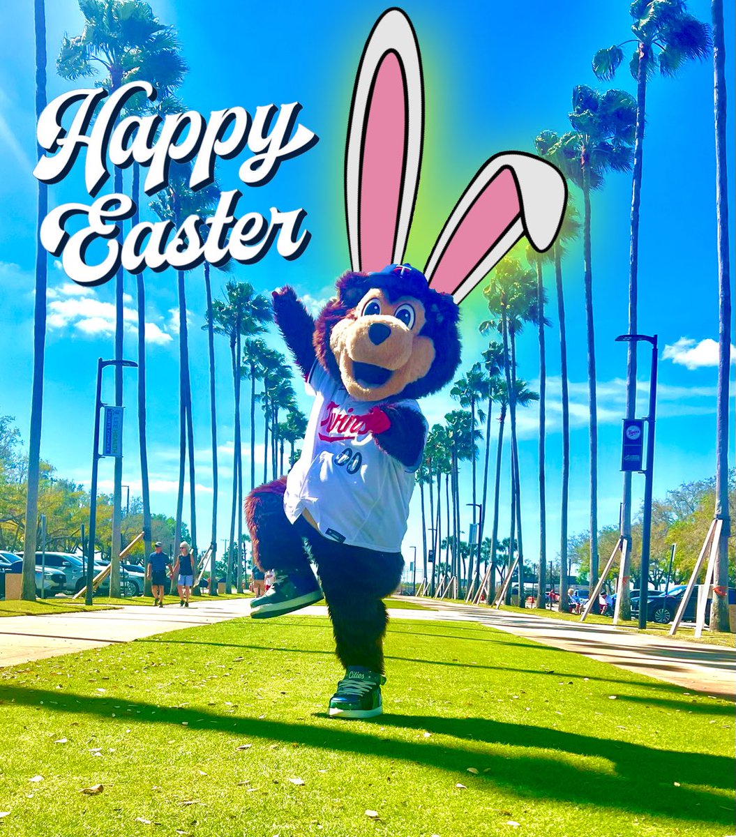 Tried to be bunny! But instead, I decided to keep it simple and do the bear minimum. HAPPY EASTER! 🐰 #MLB #HappyEaster