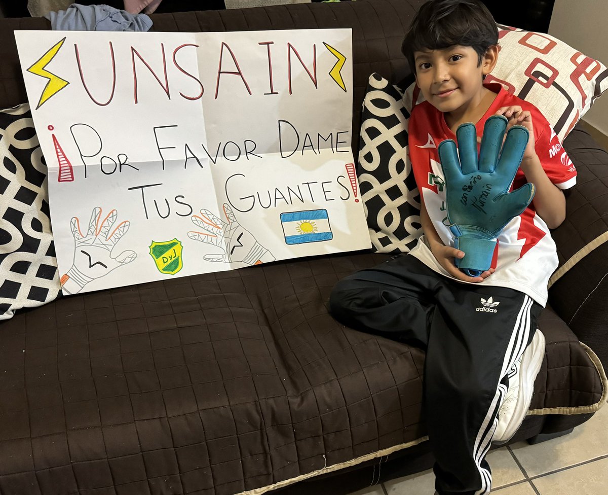 Edgar_JimenezM's tweet photo. @ClubNecaxa Gracias @ClubNecaxa https://t.co/hpVwguNfdj