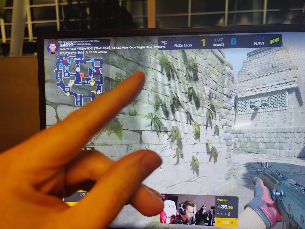 raf_raf71's tweet photo. Po co wielkanoc jak mamy finał majora ❤️
Let's go @FaZeClan ❤️
#majorpl https://t.co/D7VXoxHav2