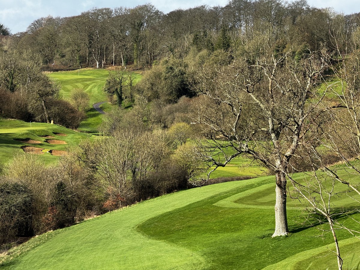 A busy March! We celebrated #bcorpmonth & received GEO Certification®🎉 & we also launched our new menu following our kitchen refurb. The last 2 weeks we have seen an influx of members & visitors on the course -there's definitely a buzz in the air as we near the summer season⛳