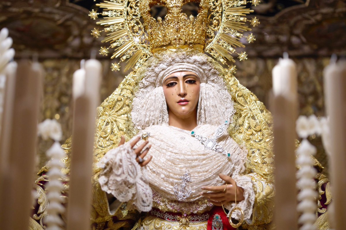 ¡Con su belleza sobrehumana, terminamos esta Semana Santa con alegría en nuestros corazones sabiendo que sois nuestra vida, nuestra dulzura y nuestra ESPERANZA!

¡VIVA LA ESPERANZA DE TRIANA!
¡VIVA SIEMPRE LA ESPERANZA! 

#EsperanzadeTriana24 #SSantaSevilla2024