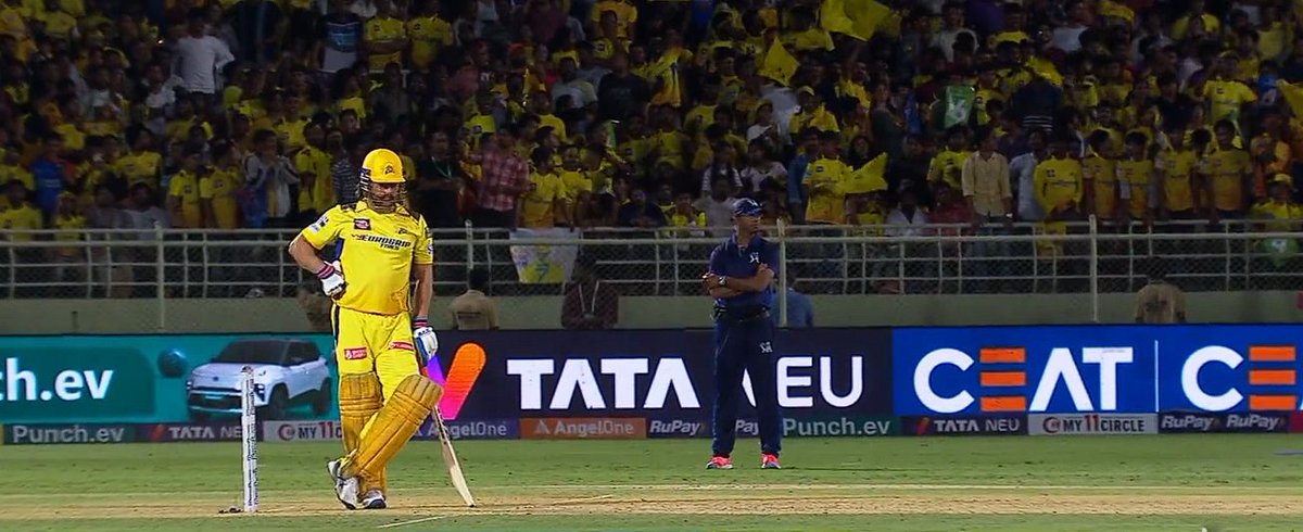 THALA vs Delhi: 37* runs from just 16 balls including 4 fours & 3 sixes after playing a match after 1 year. 🔥🔥 #Thala #Dhoni #Mahi #CSKVDC #IPL2024