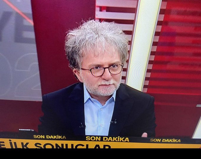 ahmetnesin1's tweet photo. Ahmet Hakan şaraba vurmuş seçim sonuçlarından sonra https://t.co/Y0Mv2gCz1Z