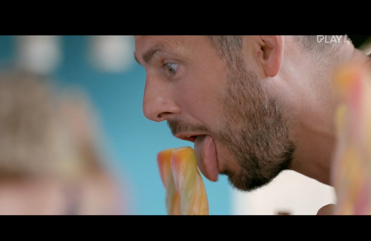 #DeMol 
Netflix: "ben je nog aan het kijken?"
Iemands dochter: