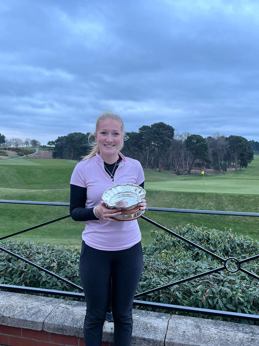 Welsh star Annabel Collis wins Comboy Scratch. Congratulations Annabel, glasses raised here at DFGC and of course @Moldgolfclub