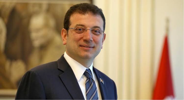 Ekrem imaro > Kurum + 17bakan + Orhan Gencebay + astronot + 1