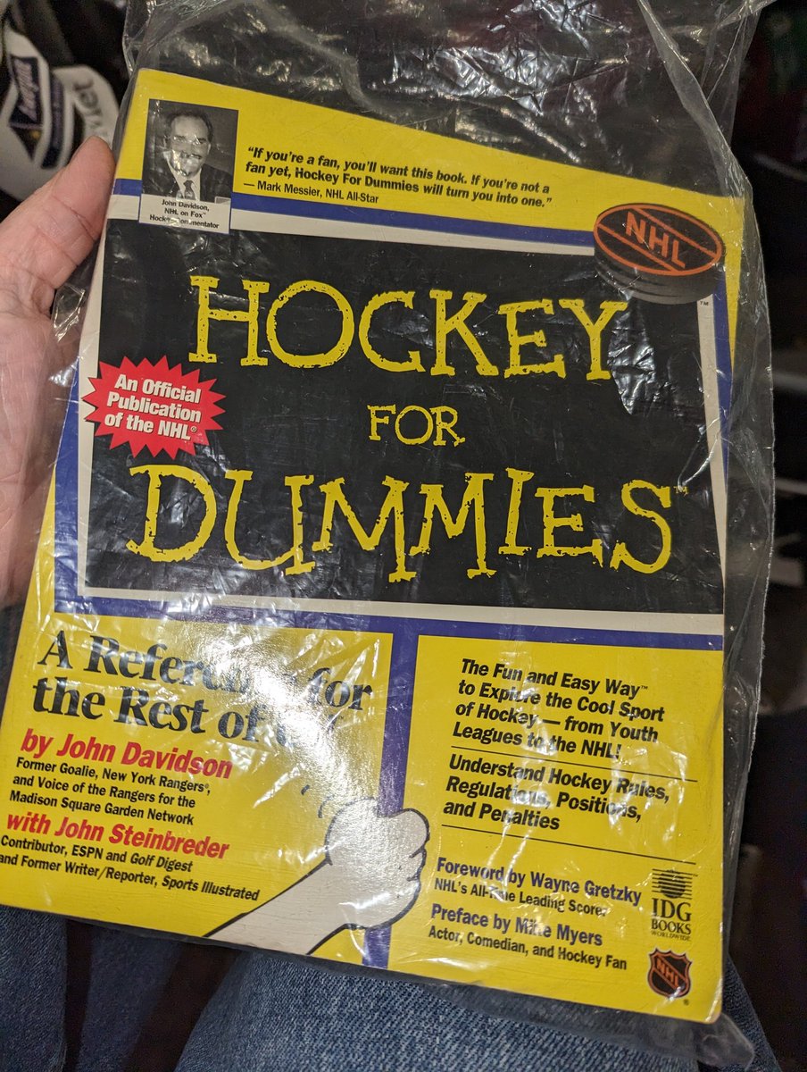 rewildplay's tweet image. Figured after 2 years it was time to learn the rules 🤣 @cardiffdevils