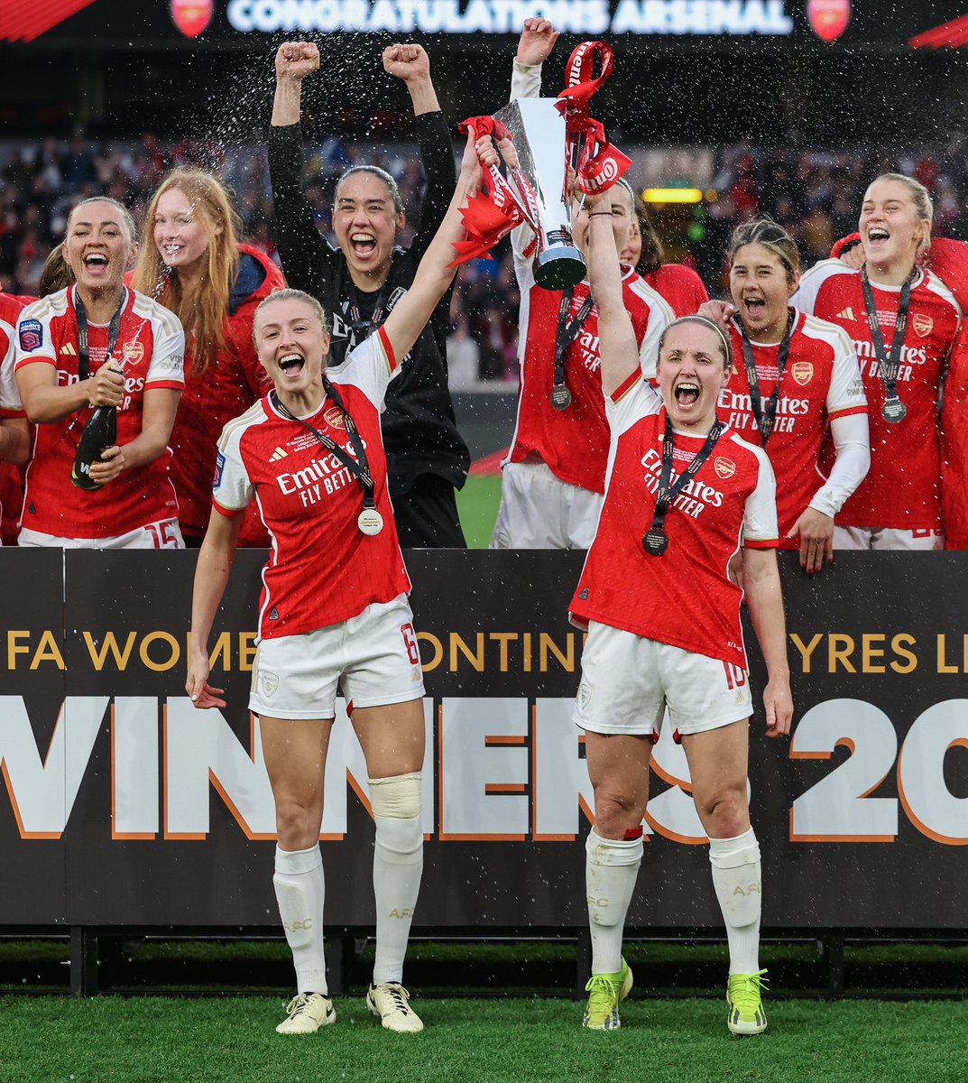 Representing The Arsenal ❤️