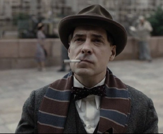 А я — Мастер. Всё еще Мастер.
Они стали называть меня так в какой-то момент работы над романом.