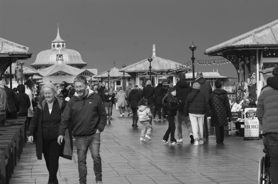 LLANDUDNO 30-03-24.
A monochrome walk along the pier.
#Llandudno #LlandudnoPier #seaside #WelshCoast #blackandwhitephotography