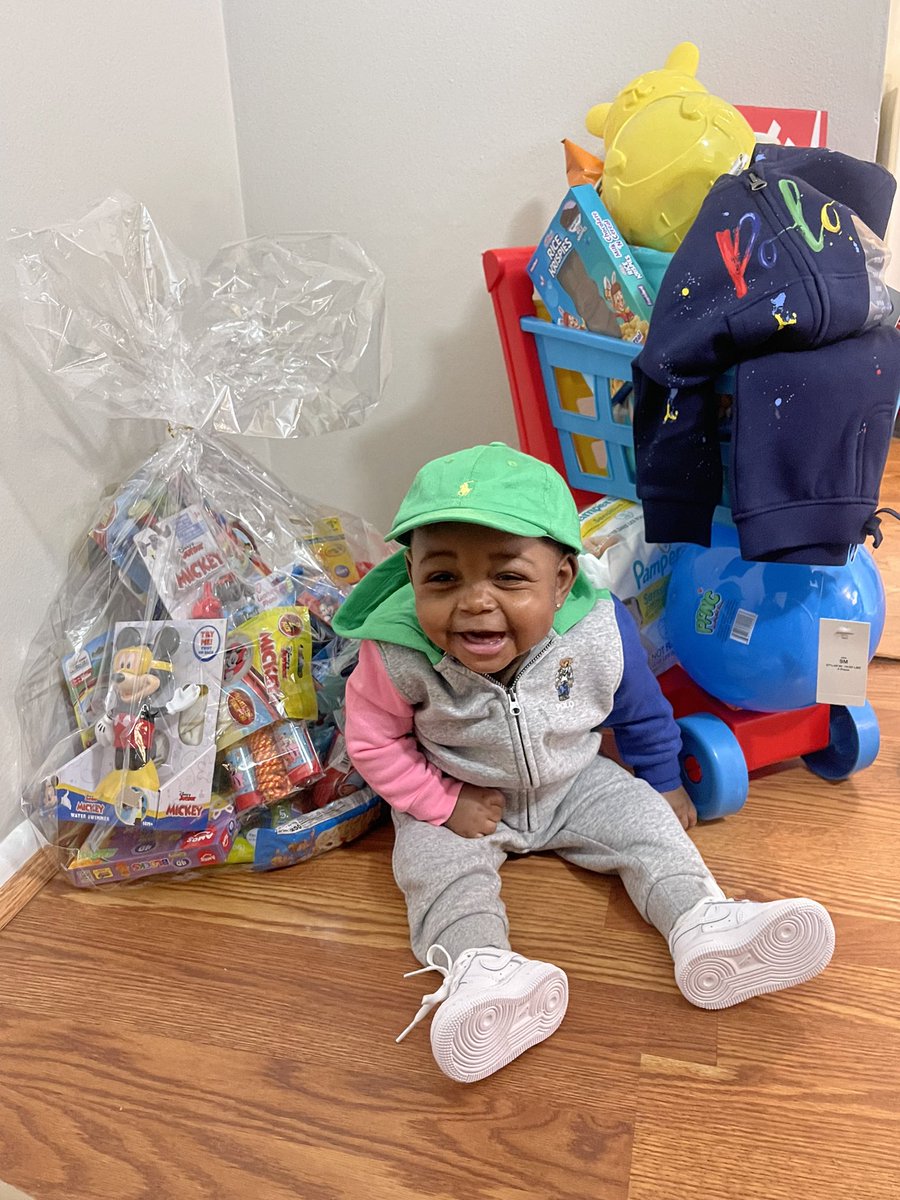 qchasinnnpt3's tweet photo. Tana’s 1st Easter 🐣🩵 #happyholidays y’all https://t.co/6WxJxDOeQS