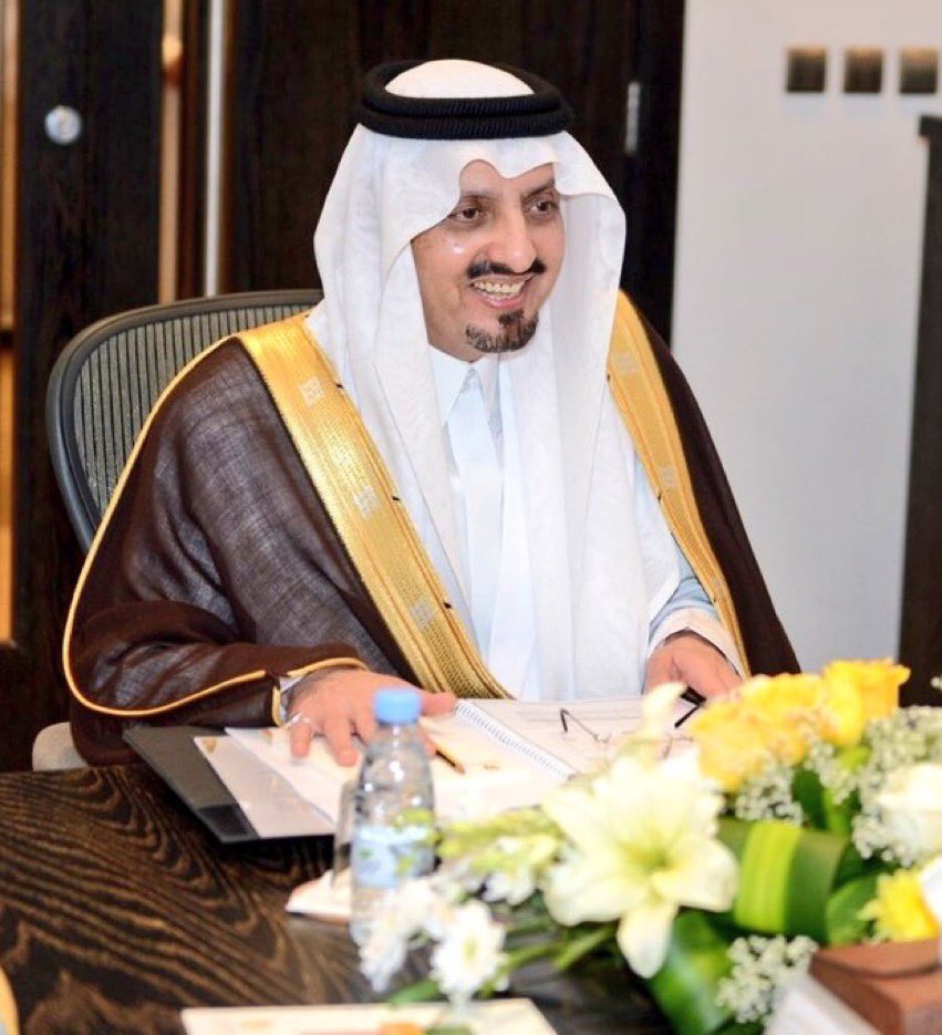 #الخيل
#الفروسية 

ما تكفي حروف .. ولا تعبر لغة ..
لو نوصف سموك .. ما وصلنا مداك ..

..

الامير #فيصل_بن_خالد بن عبدالعزيز

الله يطول بعمرك ويمد بعافيتك
لا يكاد رجل من اهل الخيل
في وسطنا الفروسي
الا ولك معروف وجميل عليه .