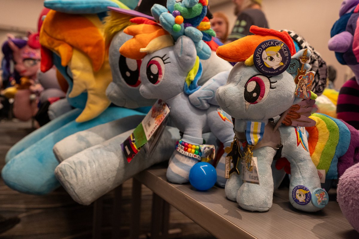 lightflux_'s tweet image. Million dollar room at @BABSCon